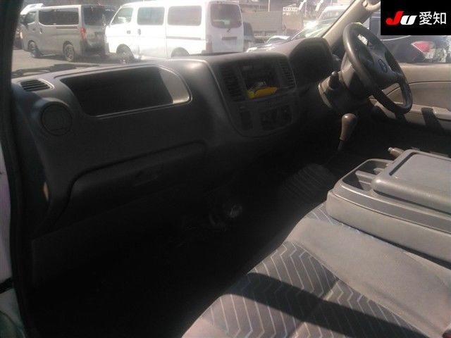 2004 Isuzu コモ V auction photo 3