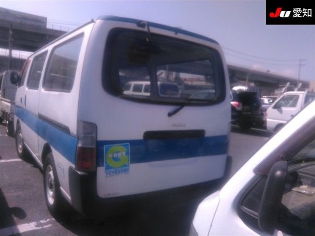 2004 Isuzu コモ V auction photo 2