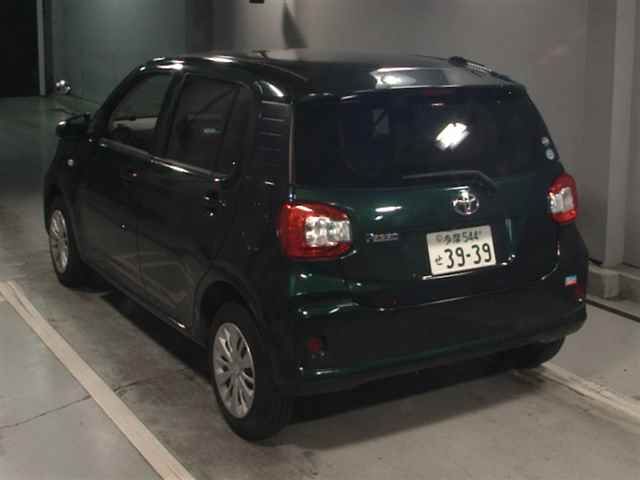 2018 Toyota Passo X LパッケージS auction photo 2
