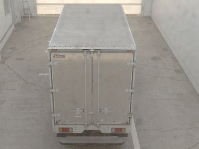 2017 Isuzu Elf Van auction photo 3