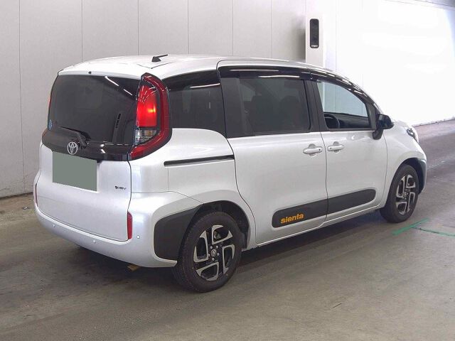 2025 Toyota Sienta Hybrid G ​​4WD auction photo 5