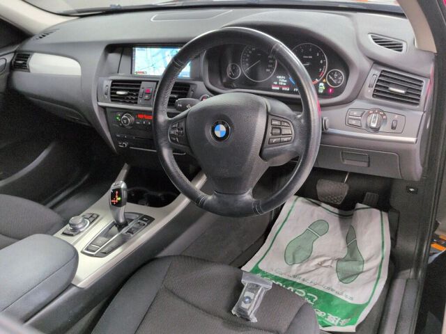 2013 BMW X3 XDRIVE20I 4WD auction photo 3
