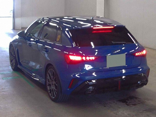 2025 Audi RS3スポーツバック Base grade 4WD auction photo 2
