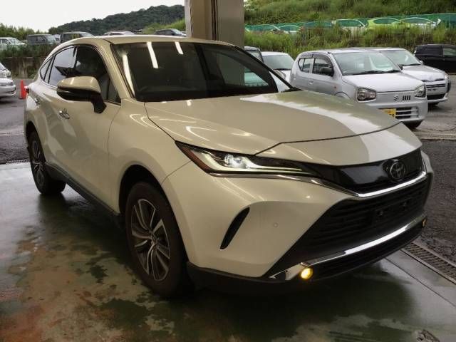 2023 Toyota Harrier G auction photo 2
