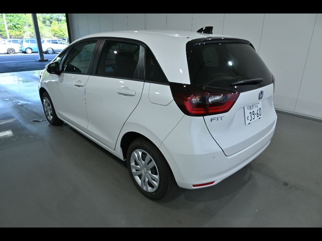 2025 Honda Fit e:HEVホーム auction photo 5