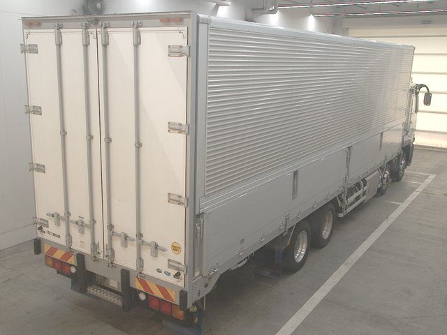 2021 Mitsubishi Fuso Wing auction photo 2