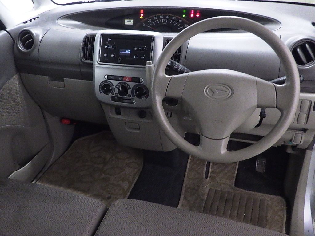 2011 Daihatsu Tanto X Special auction photo 3