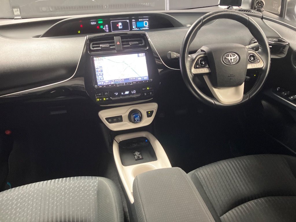 2016 Toyota Prius S auction photo 3