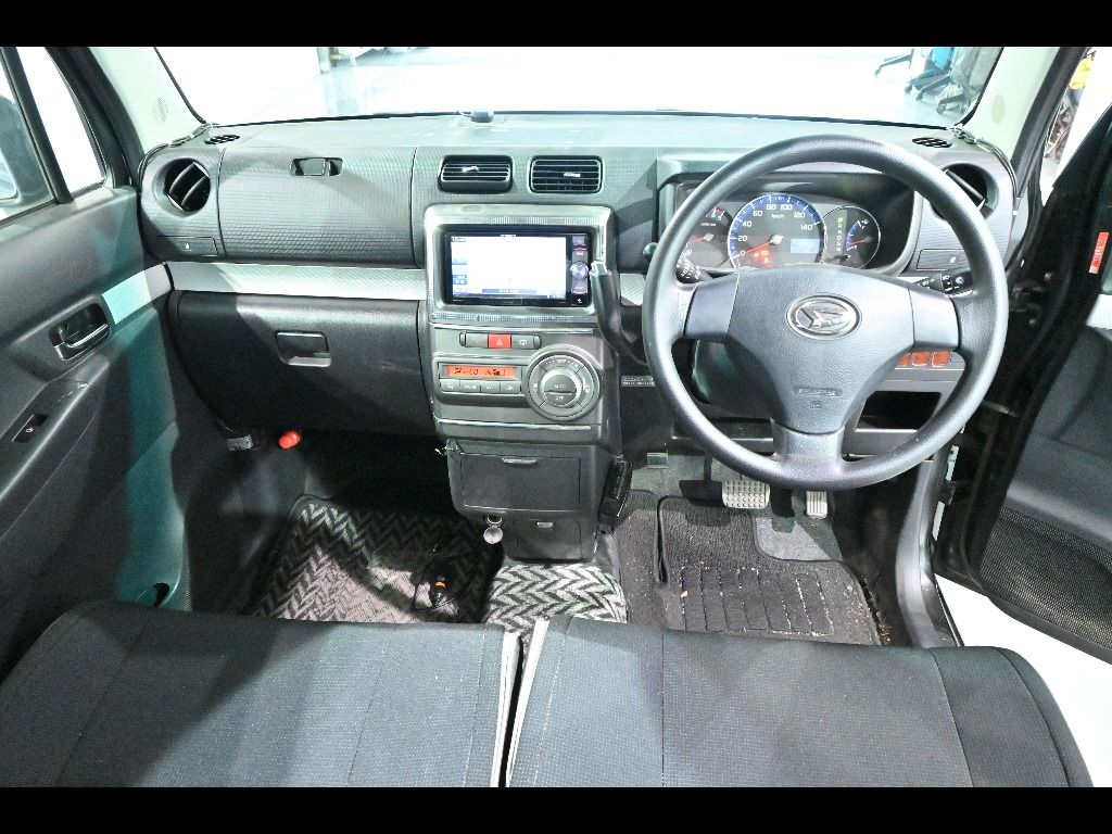 2011 Daihatsu ムーヴコンテ Custom X auction photo 3