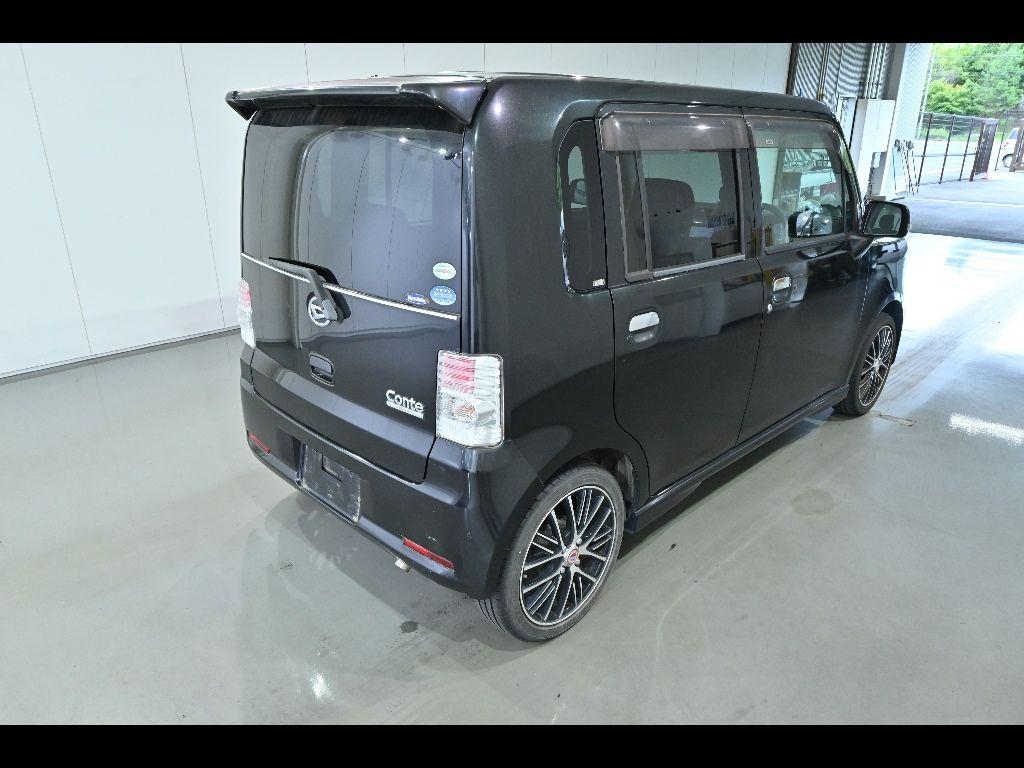 2011 Daihatsu ムーヴコンテ Custom X auction photo 2