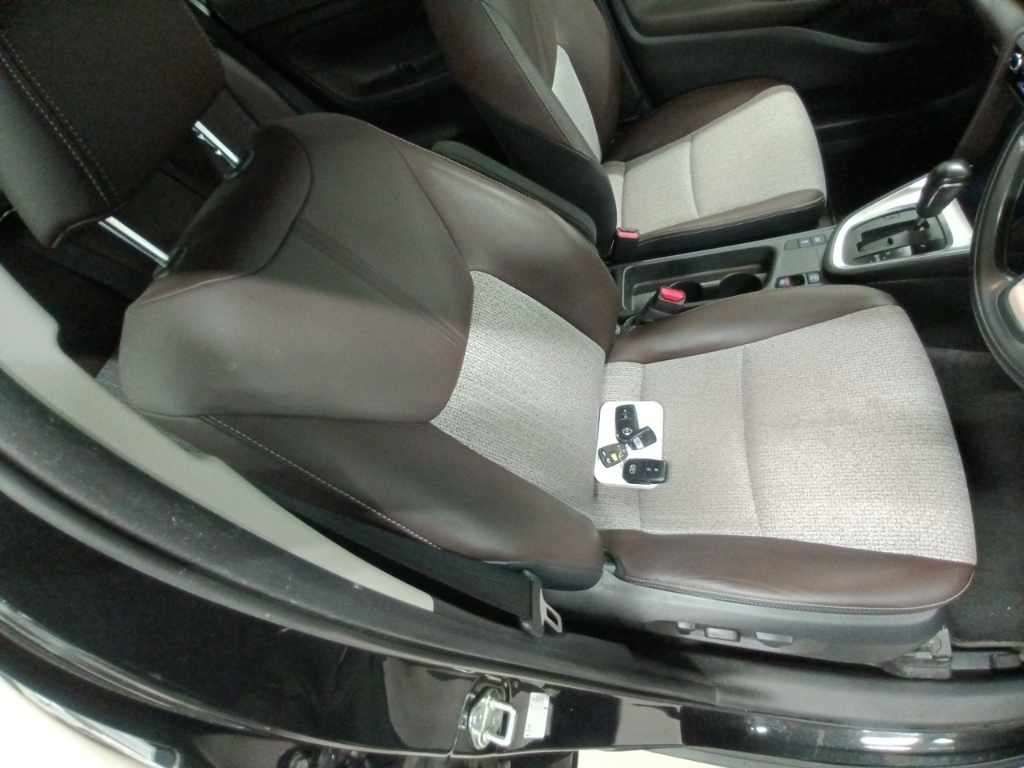2022 Toyota Yaris Cross Z auction photo 10