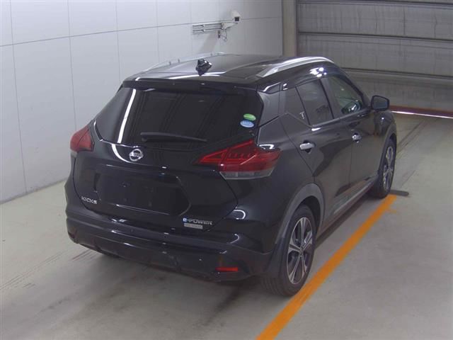 2021 Nissan Kicks X Two-Tone Interior Edition auction photo 4