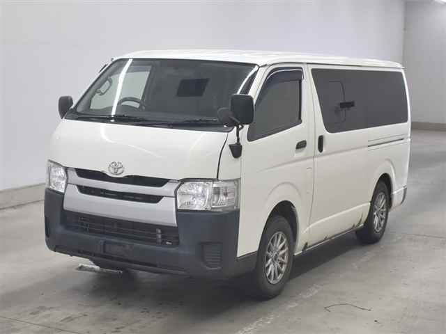2014 Toyota Regius Ace Long DX 9-seater auction photo 4