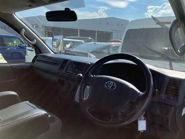 2014 Toyota Regius Ace Long DX 9-seater auction photo 3