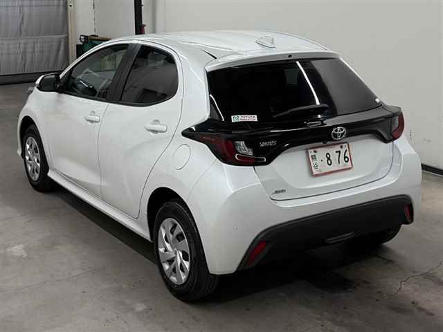 2023 Toyota Yaris G 4WD auction photo 2