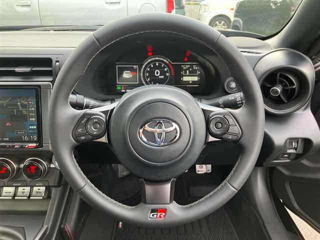 2024 Toyota GR86 RC auction photo 3