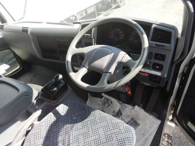 2008 Mitsubishi Fuso Fighter 4段クレーン auction photo 2