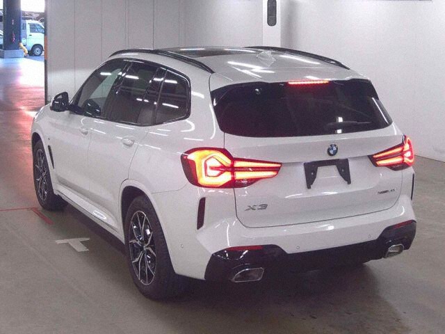 2024 BMW X3 XDRIV20DMスポ 4WD auction photo 2