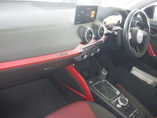 2018 Audi Q2 Hashtag Passion auction photo 3