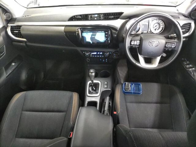 2021 Toyota Hilux Z 4WD auction photo 3