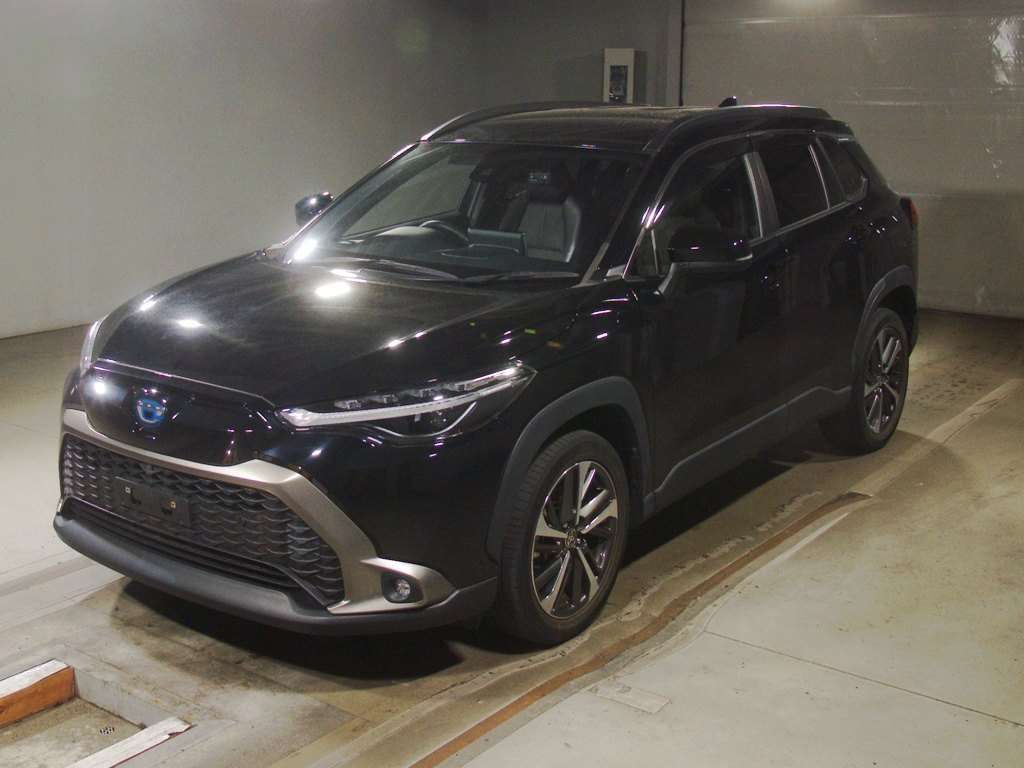 Japan Auction Vehicles 4 2021 Toyota Corolla Cross ハイブリッド Z auction photo