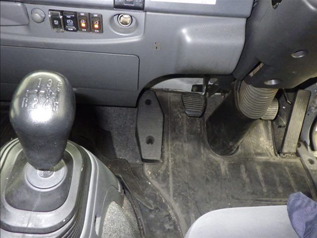 2021 Isuzu Forward Van auction photo 8