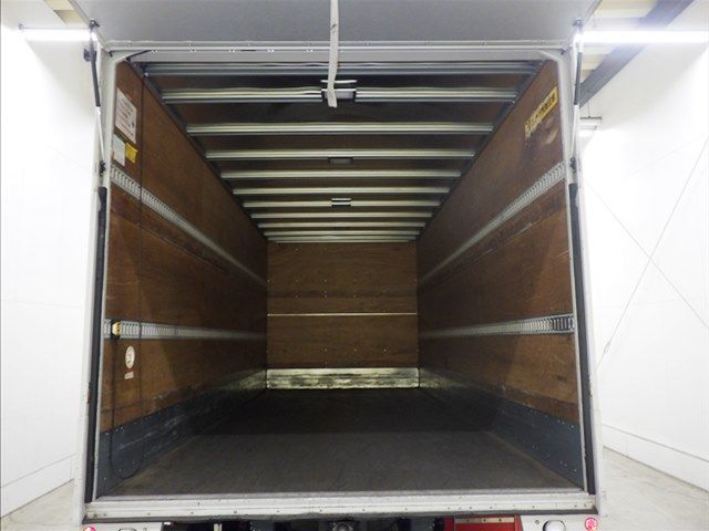 2021 Isuzu Forward Van auction photo 4
