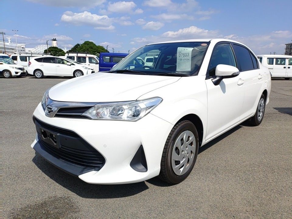 2020 Toyota カローラ アクシオ Japan auction vehicle