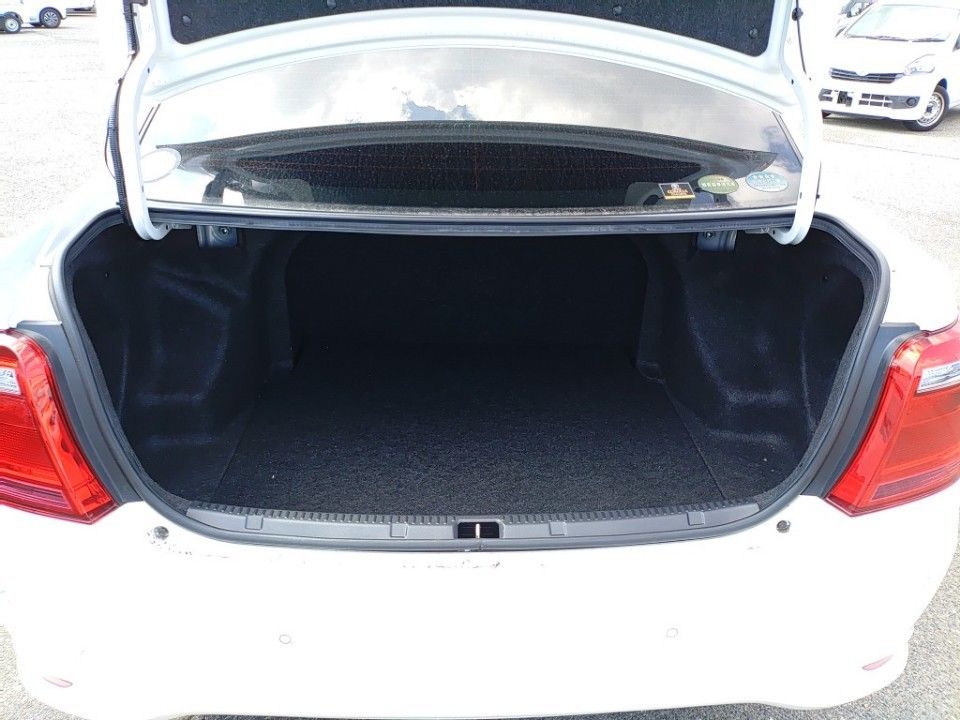 2020 Toyota カローラ アクシオ auction photo 8