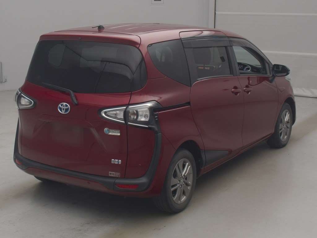 2021 Toyota Sienta auction photo 2