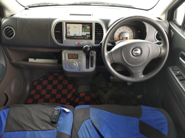 2011 Nissan モコ auction photo 3