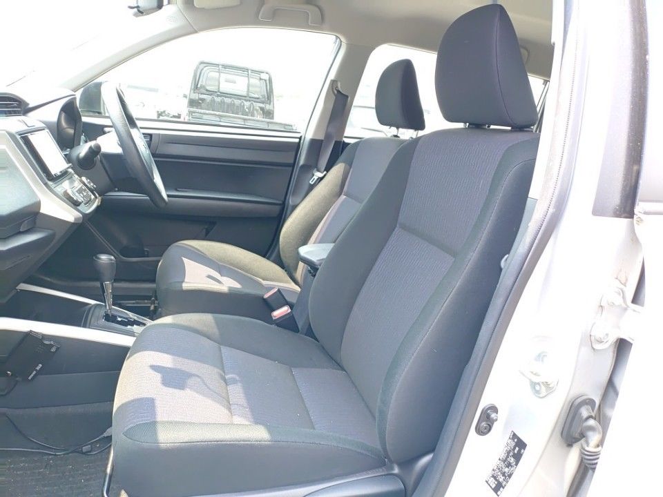 2018 Toyota Corolla Fielder auction photo 16