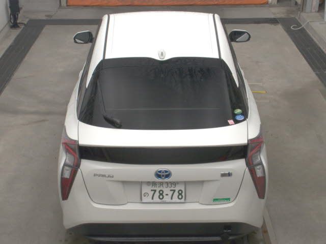 2016 Toyota Prius S auction photo 7