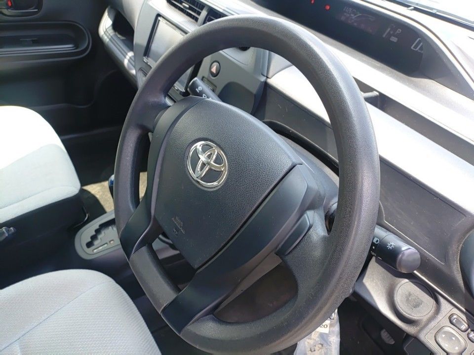 2021 Toyota Aqua auction photo 26