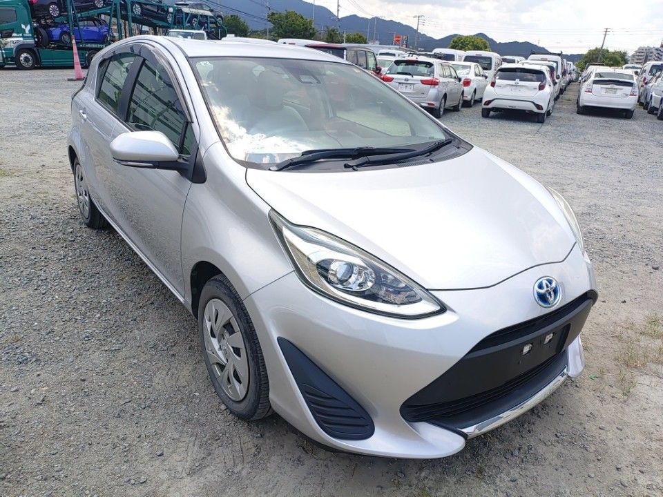 2021 Toyota Aqua auction photo 4