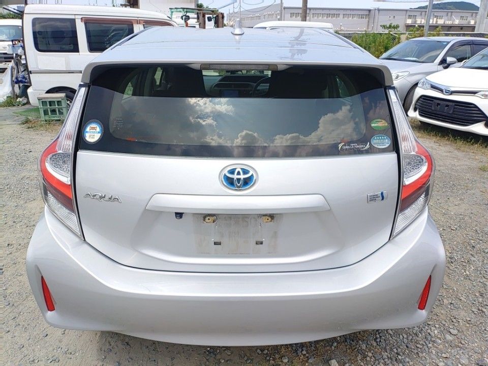 2021 Toyota Aqua auction photo 5