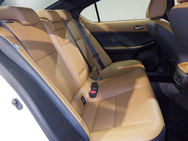 2021 Lexus IS IS300 auction photo 6