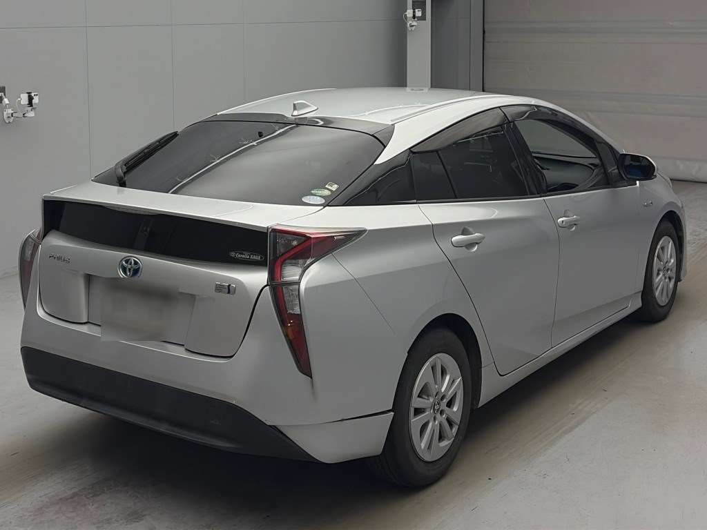 2016 Toyota Prius S auction photo 2