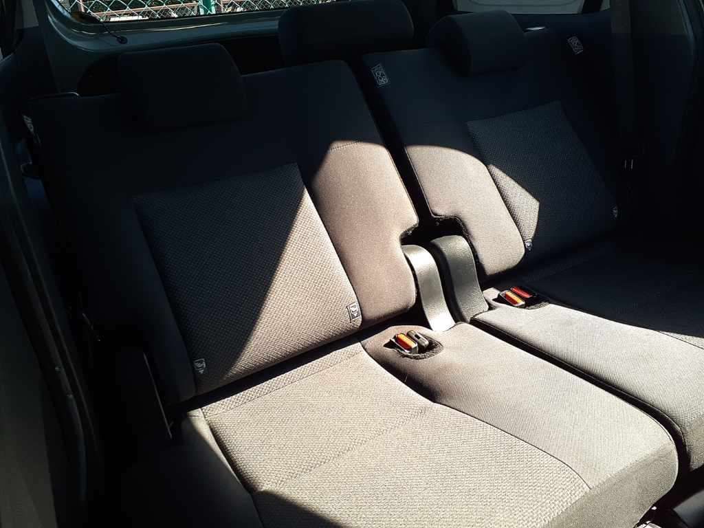 2023 Toyota Sienta ハイブリッドG auction photo 11