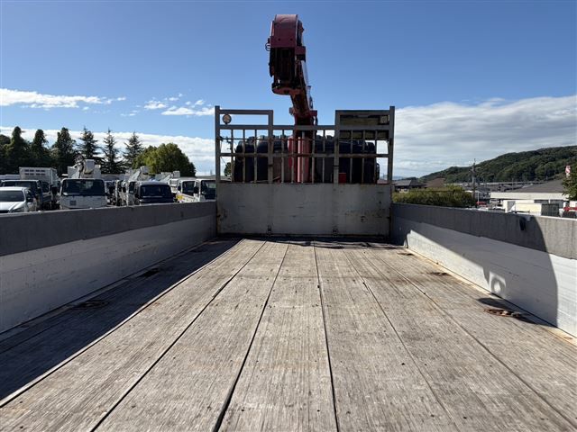 2007 Isuzu Forward クレーン付 auction photo 4