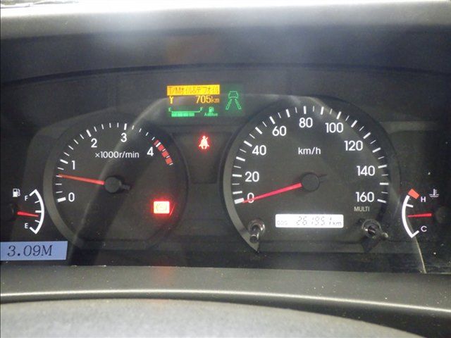 2020 Isuzu Elf Van auction photo 7