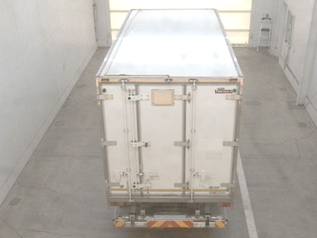 2020 Isuzu Elf Van auction photo 3