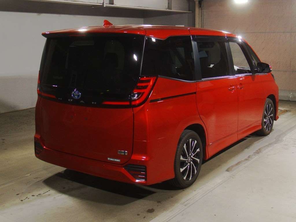 2023 Toyota Noah ハイブリッドS-Z auction photo 2