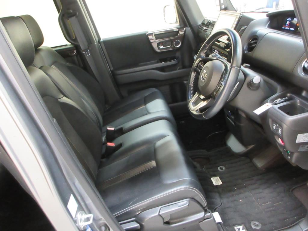 2017 Honda N-BOX カスタムG Lターボホンダセンシング auction photo 6
