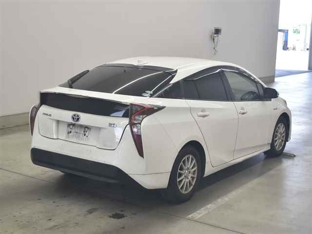 2017 Toyota Prius S auction photo 5