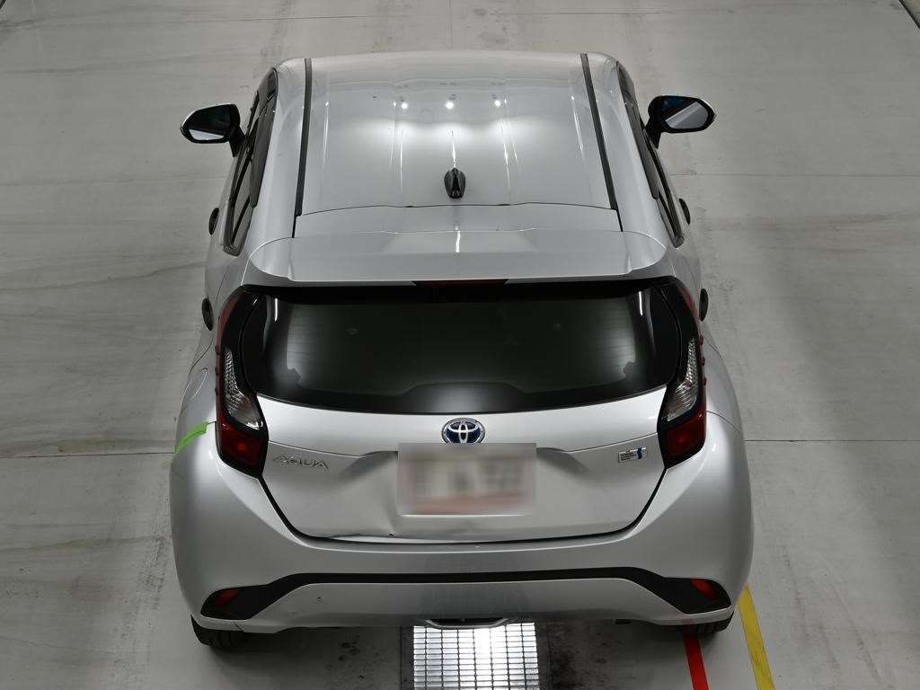 2022 Toyota Aqua B auction photo 8