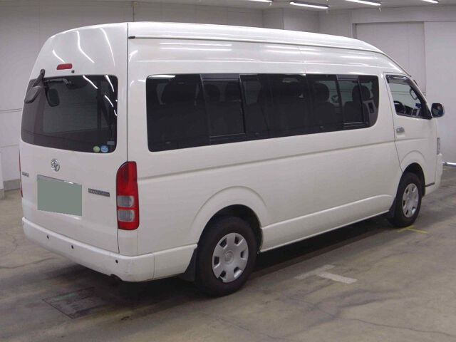 2005 Toyota Hiace グランドキャビン 4WD auction photo 5
