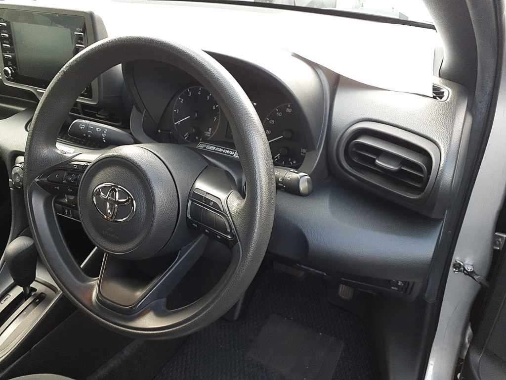 2021 Toyota Yaris X auction photo 9