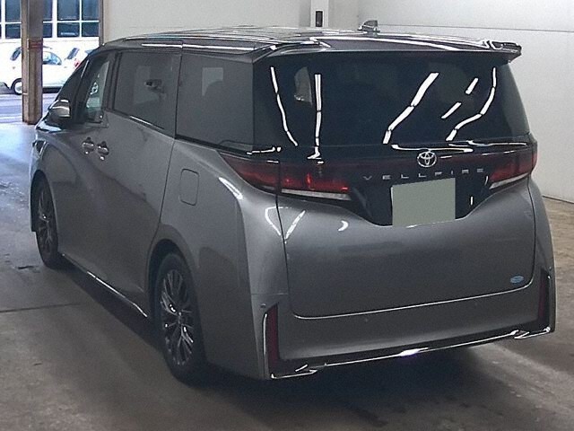 2025 Toyota Vellfire Z Premier auction photo 2