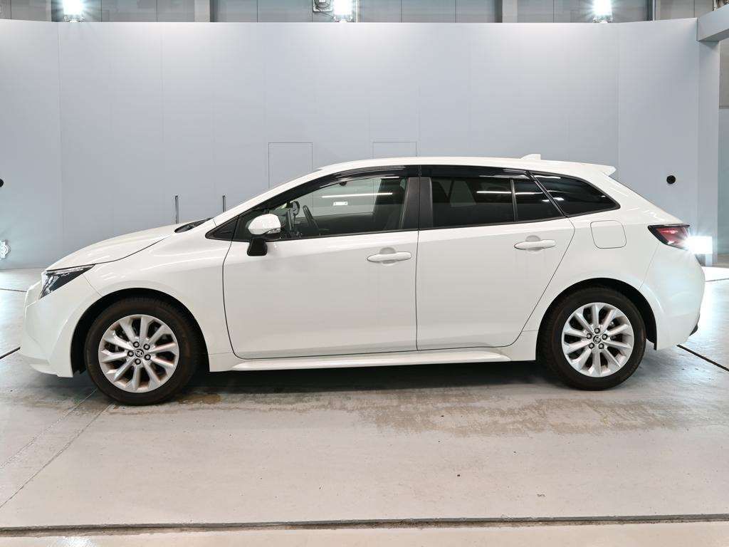 2021 Toyota Corolla Touring S auction photo 4